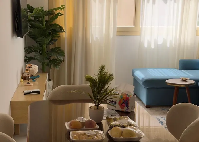 Modern Cozy In Sunny Village ,prime Location, Aqua Park ,pool Access Apartment *